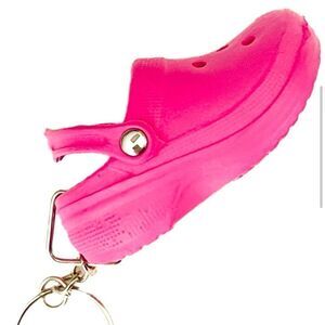 NWT Gorgeous Hot Pink Plastic & Silver hardware Metal Sandals Keyring Key holder